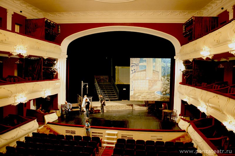 Театр чехова зал