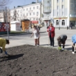 Работники драмтеатра приняли участие в общегородском субботнике