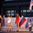 На Театральной площади прошло празднование Дня российского флага